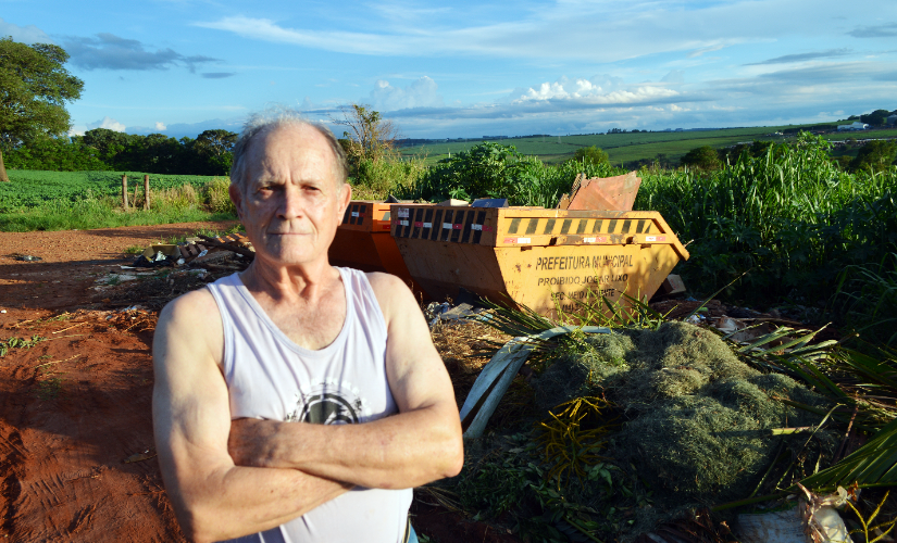 Moradores da ‘Chácara Peixe’ reclamam de lixo em caçamba