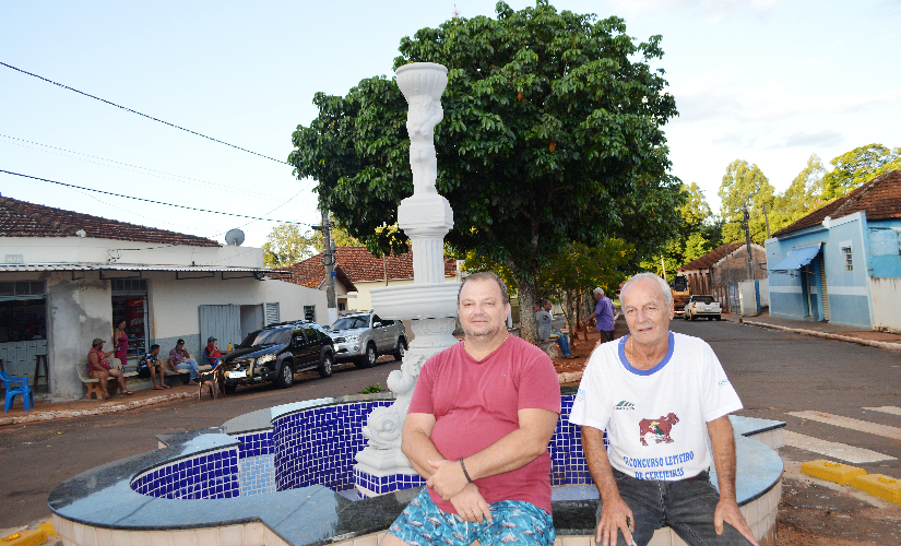 Grupo restaura a antiga fonte de Sodrélia; espaço será revitalizado